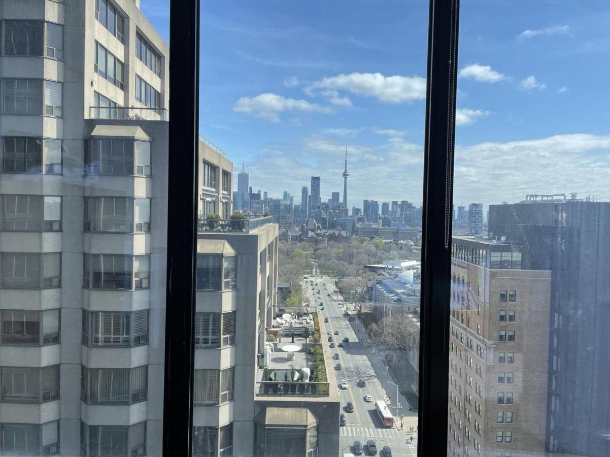 2 BR plus Den condo Toronto Exterior foto